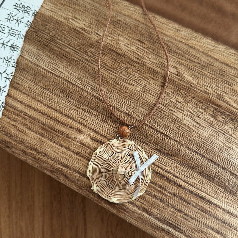 棕色樹脂橢圓鏤空項鍊－43#項鍊-咖色款細節｜https://igowo.tw/