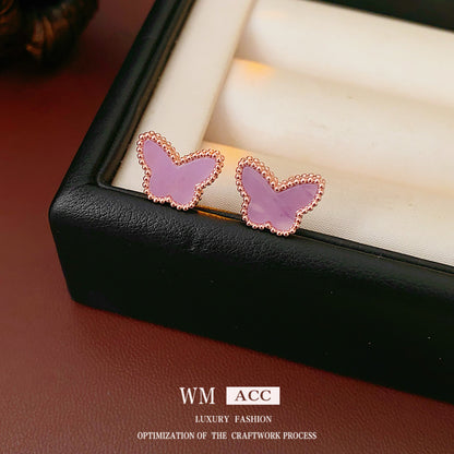 鋯石蝴蝶花朵小巧耳環－細節特寫1｜https://igowo.tw/