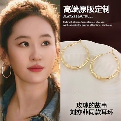 金色玫瑰素圈簡約耳環－商品主圖｜https://igowo.tw/