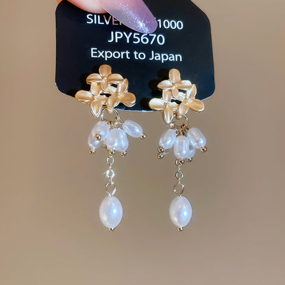 珍珠花朵流蘇耳釘－細節特寫32｜https://igowo.tw/