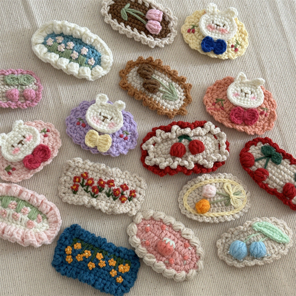 花朵刺繡編織髮夾－鉤針編織-紫兔子款細節｜https://igowo.tw/