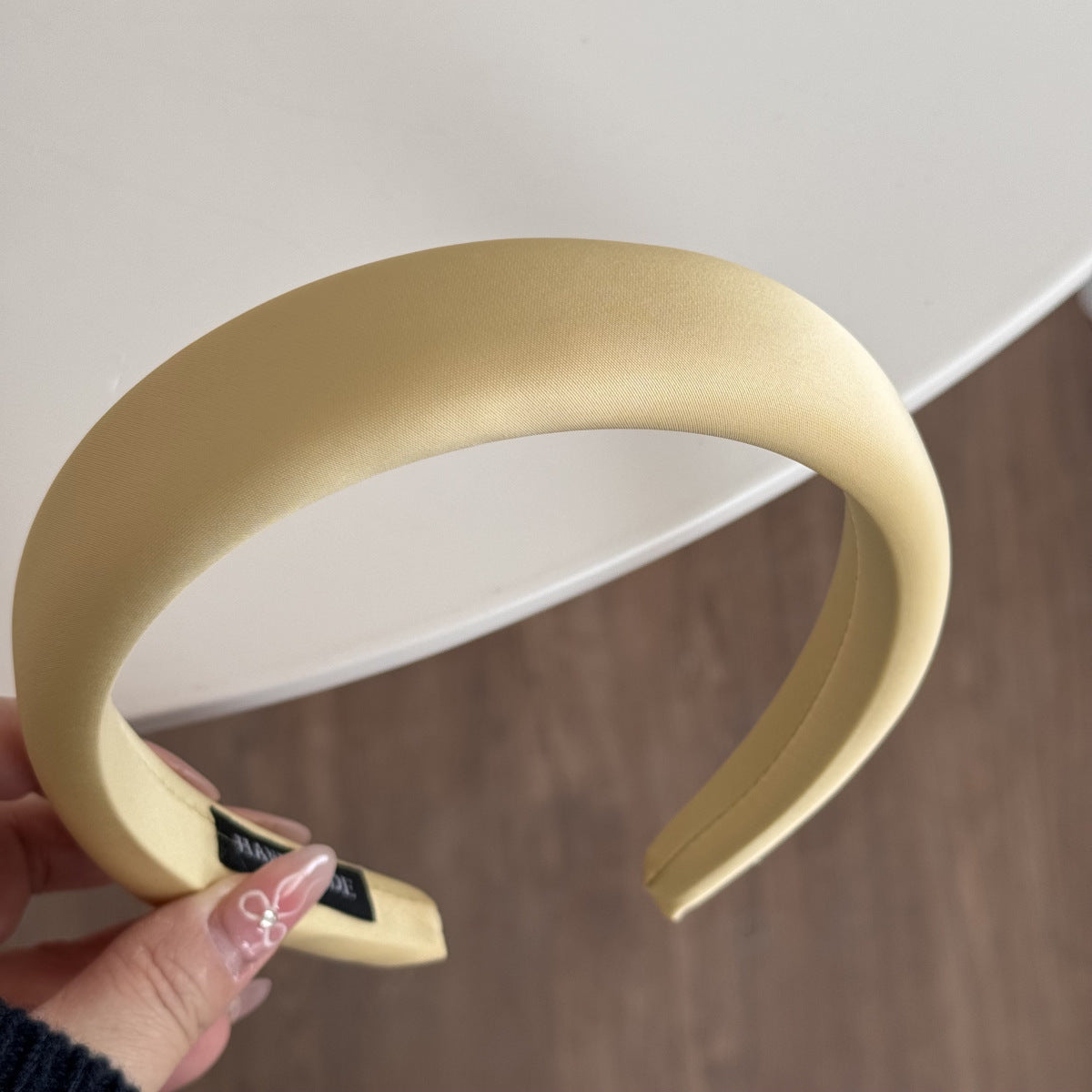黃色格紋髮箍－細節特寫5｜https://igowo.tw/
