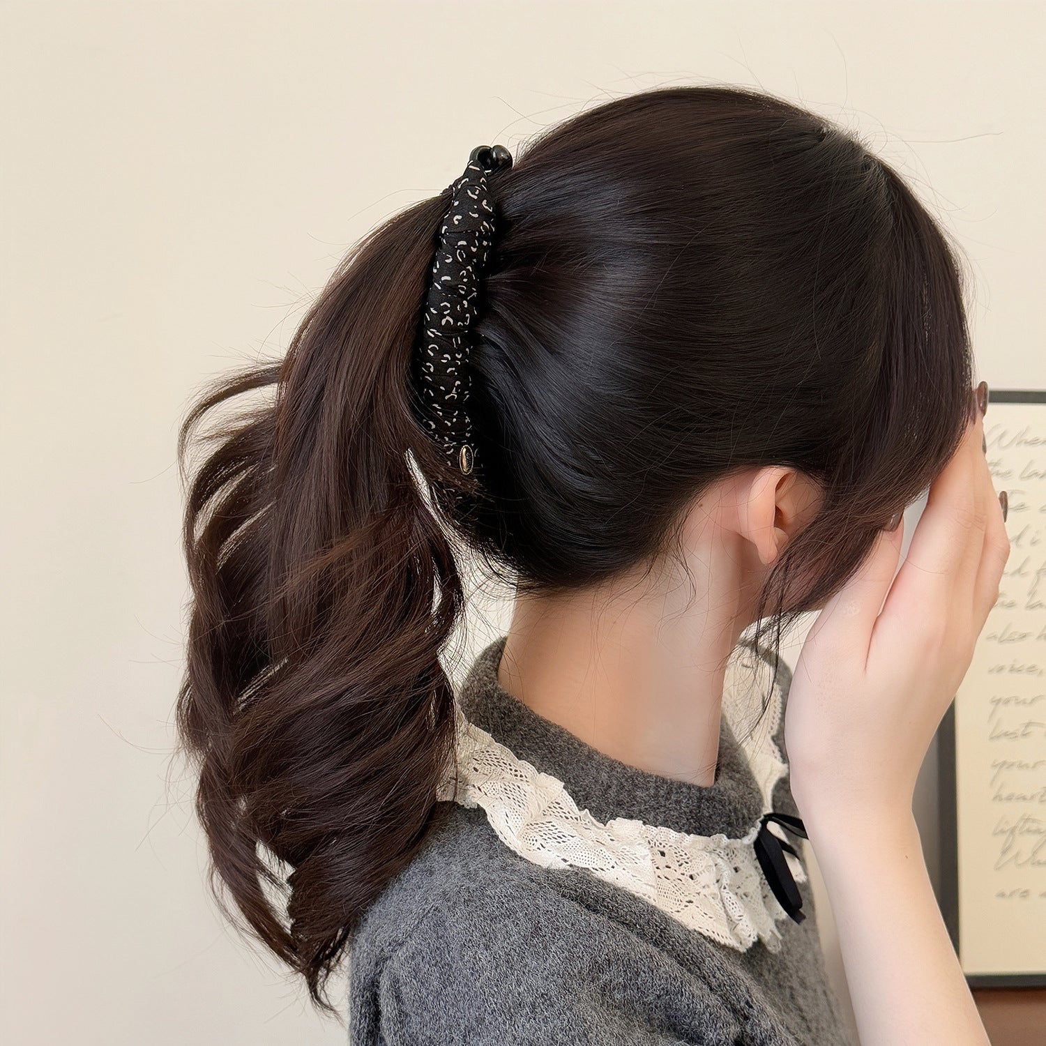 纏繞復古髮夾－咖色款實拍｜https://igowo.tw/