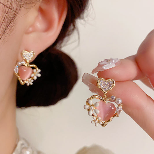 S925粉色愛心花朵耳墜－商品主圖｜https://igowo.tw/