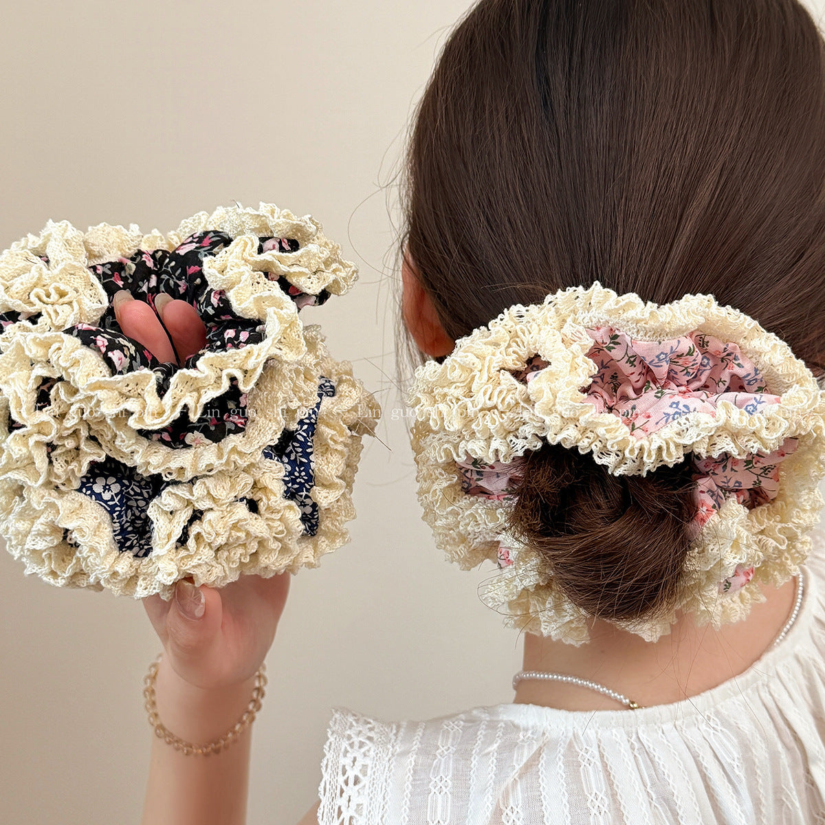 蕾絲碎花大腸圈髮圈－商品主圖｜https://igowo.tw/