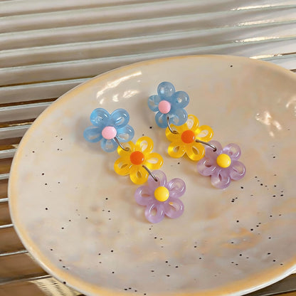 撞色雛菊耳釘