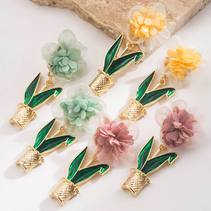 花朵簡約耳環－商品主圖｜https://igowo.tw/