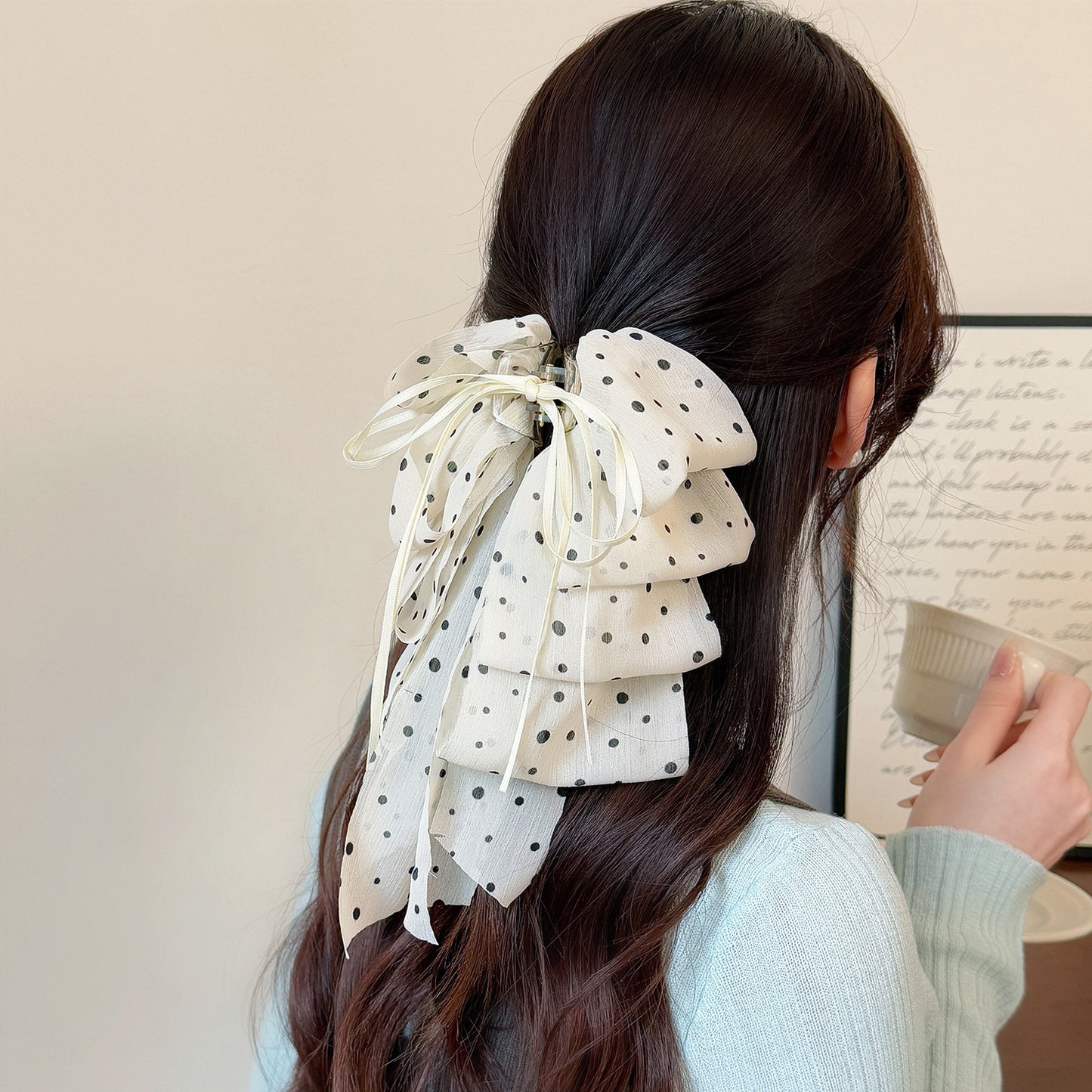 波點蝴蝶結流蘇髮夾