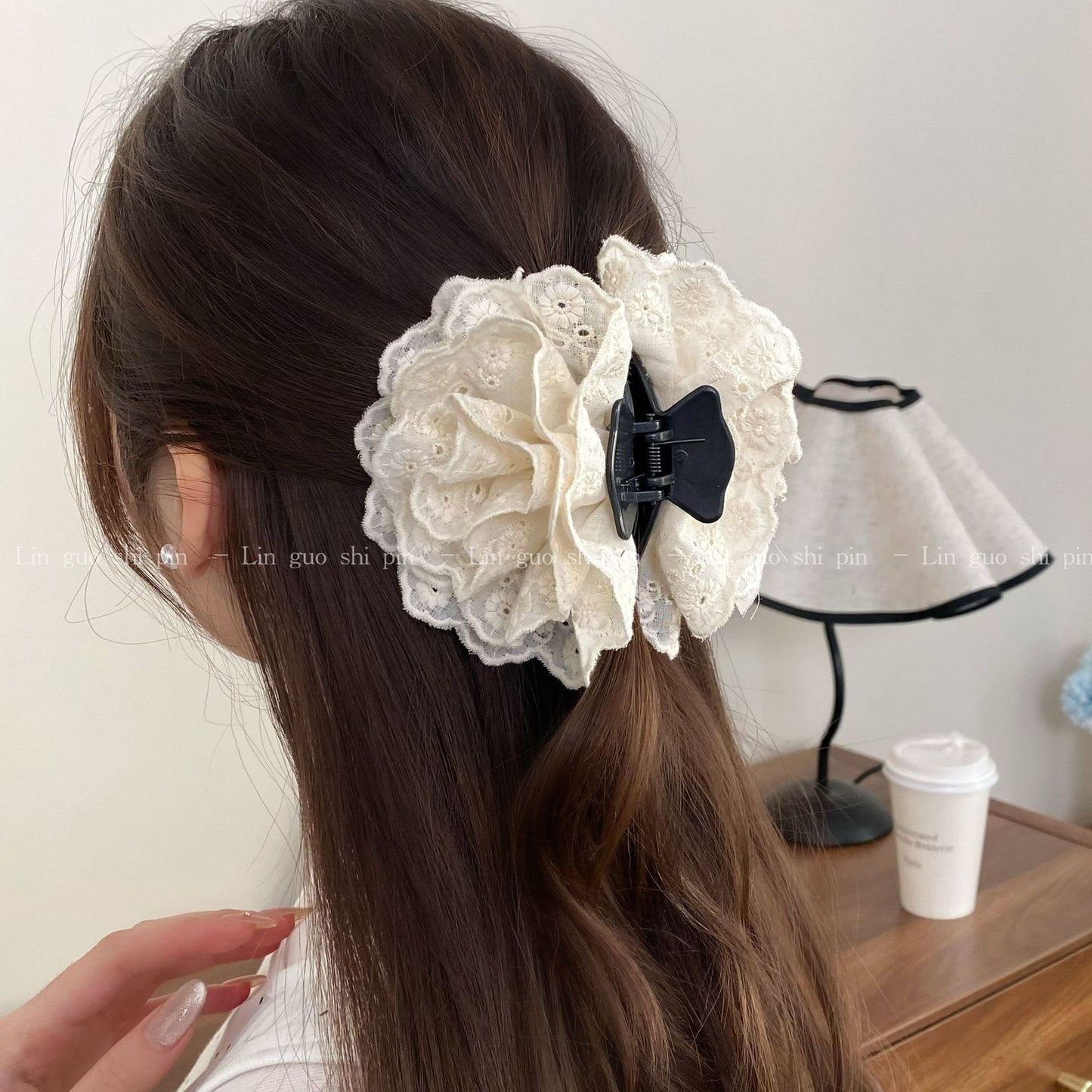花朵簡約髮夾－米白色.款細節｜https://igowo.tw/