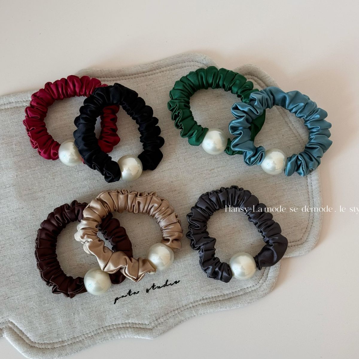 珍珠簡約髮圈－商品主圖｜https://igowo.tw/