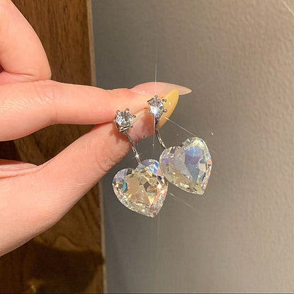 鋯石愛心耳環