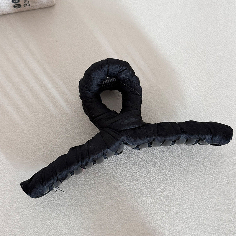 棕色布面纏繞鯊魚夾－細節特寫7｜https://igowo.tw/