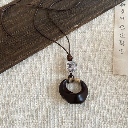 樹葉水滴墜飾復古項鍊－46#項鍊-咖色款細節｜https://igowo.tw/