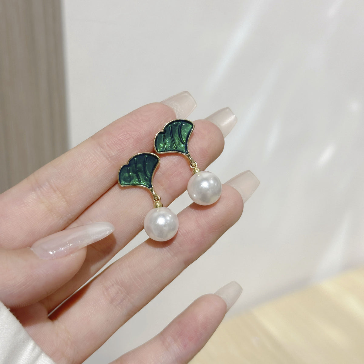 蝴蝶結花朵耳環－細節特寫18｜https://igowo.tw/