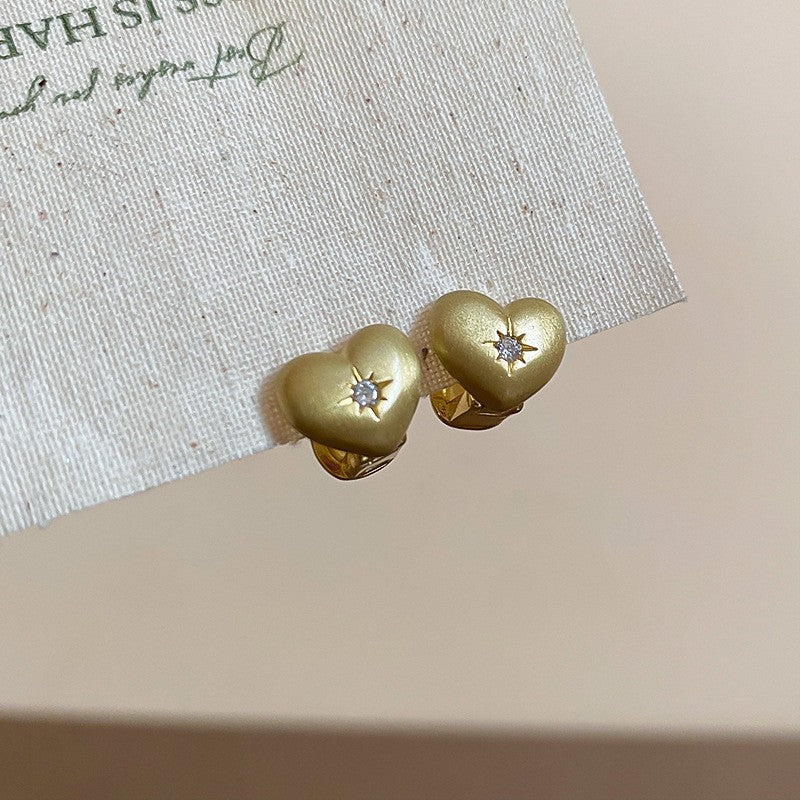 金色金屬簡約耳環－細節特寫14｜https://igowo.tw/