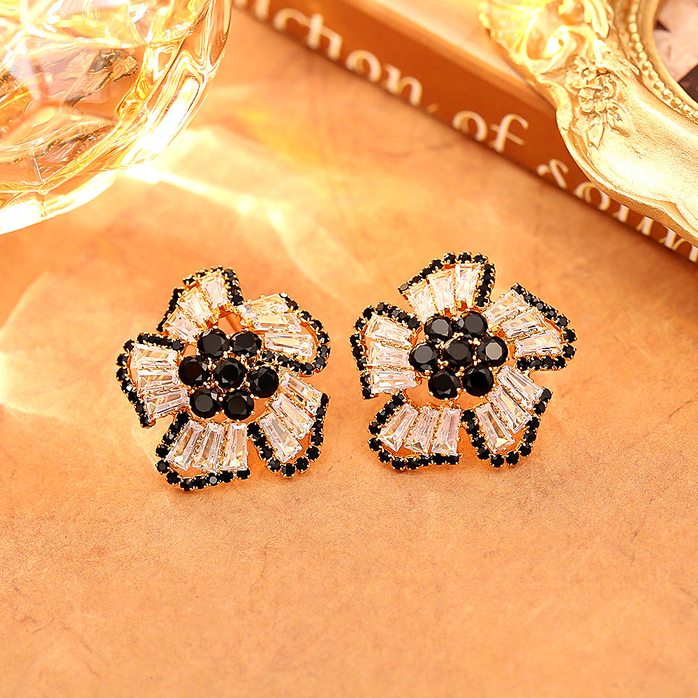 鋯石花朵立體復古耳釘