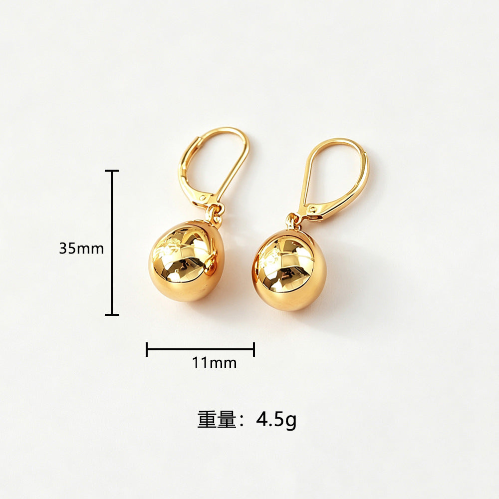 金屬水滴垂墜簡約耳扣－細節特寫2｜https://igowo.tw/