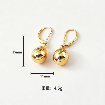 金屬水滴垂墜簡約耳扣－細節特寫2｜https://igowo.tw/