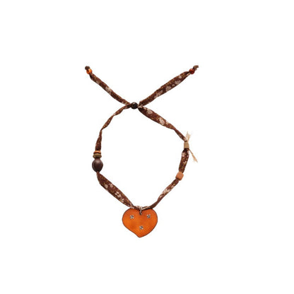 串珠愛心水滴墜飾項鍊－28#項鍊-白色-十字架款細節｜https://igowo.tw/