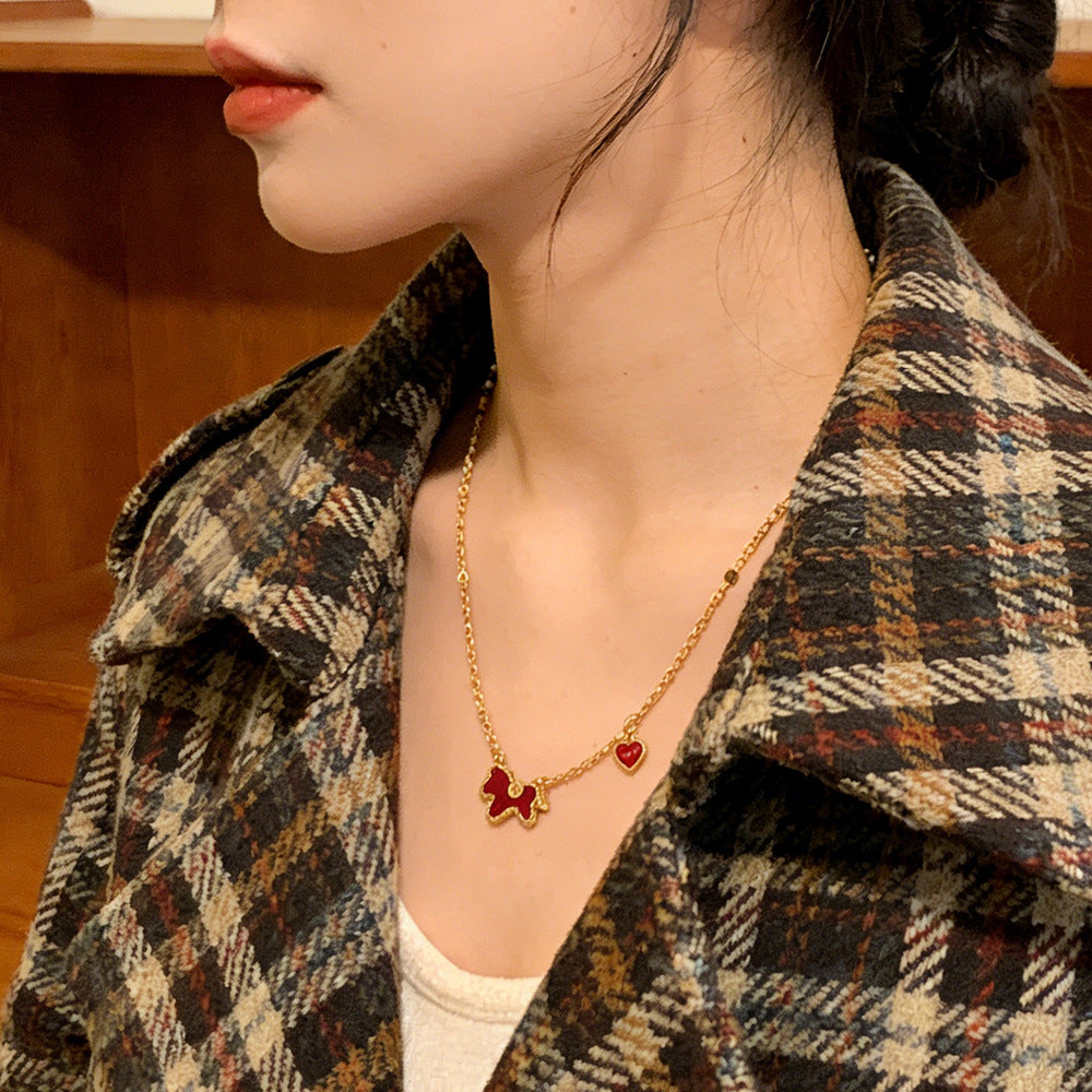 紅色琺瑯愛心小馬項鍊－商品主圖｜https://igowo.tw/