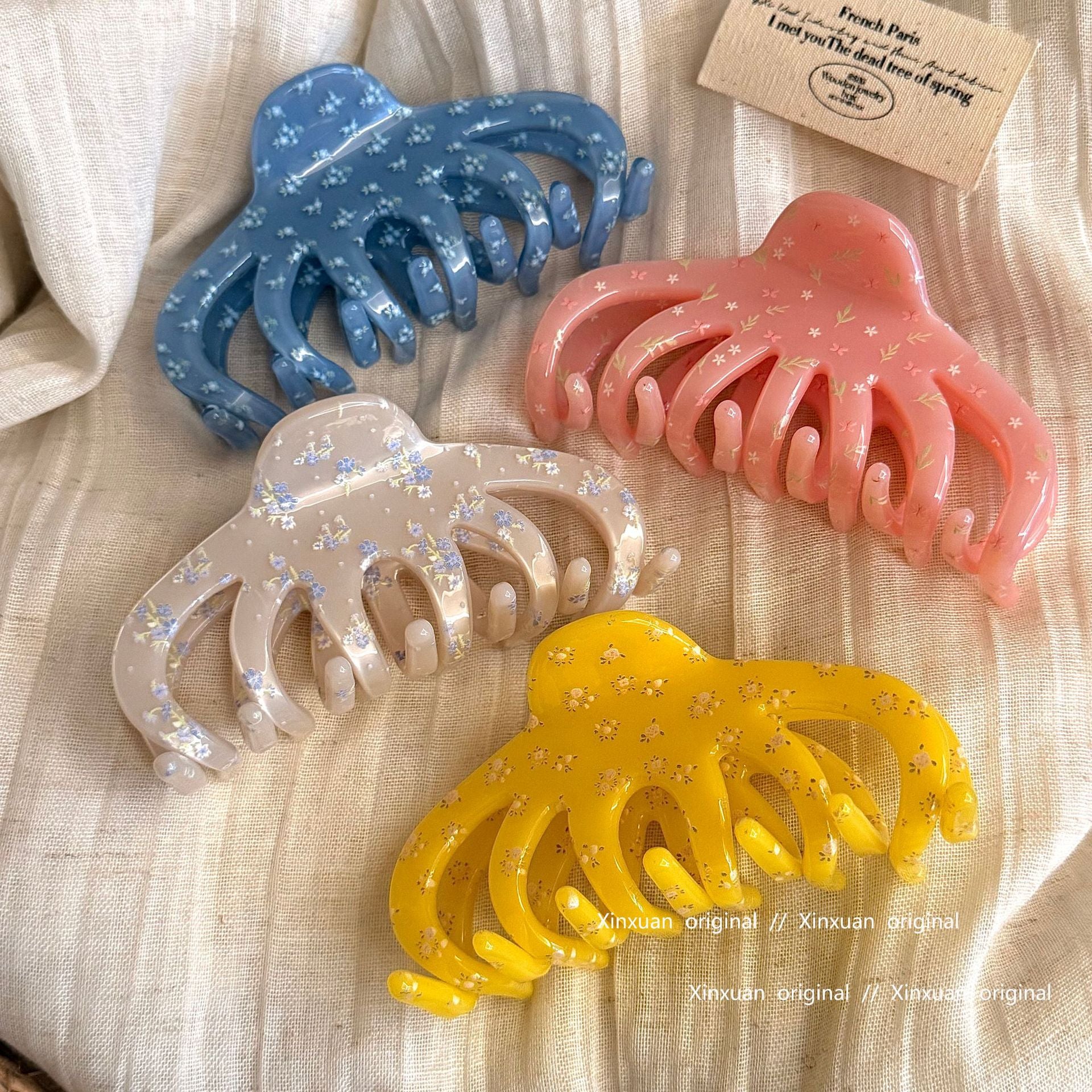醋酸板材碎花鯊魚夾－商品主圖｜https://igowo.tw/