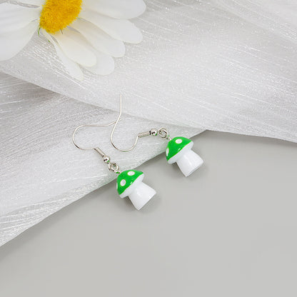 銀針愛心星星耳環－2/綠色款細節｜https://igowo.tw/