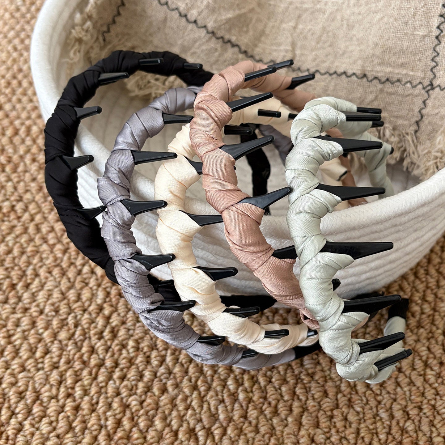 波浪簡約髮箍－商品主圖｜https://igowo.tw/
