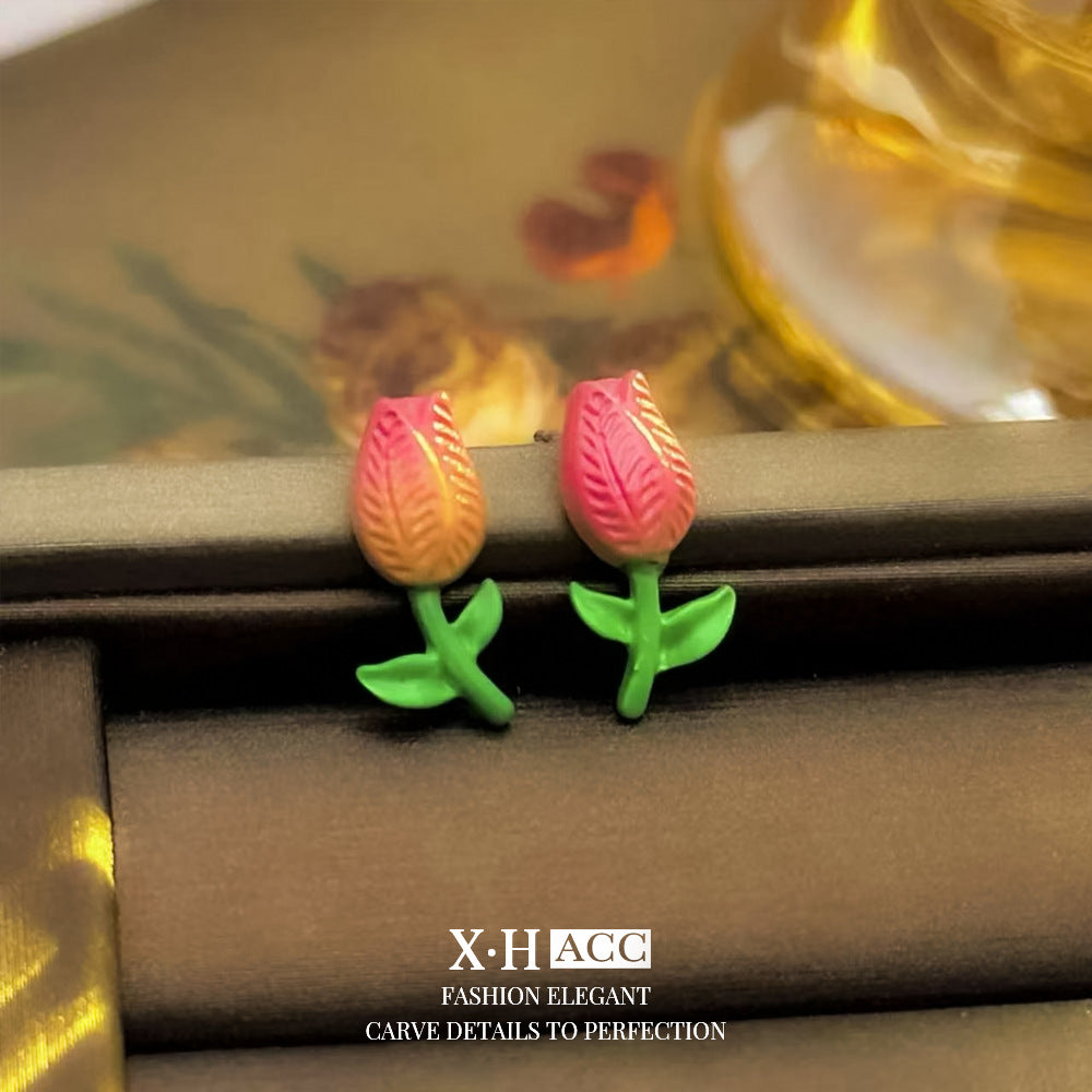 銀針鬱金香立體耳釘－商品主圖｜https://igowo.tw/