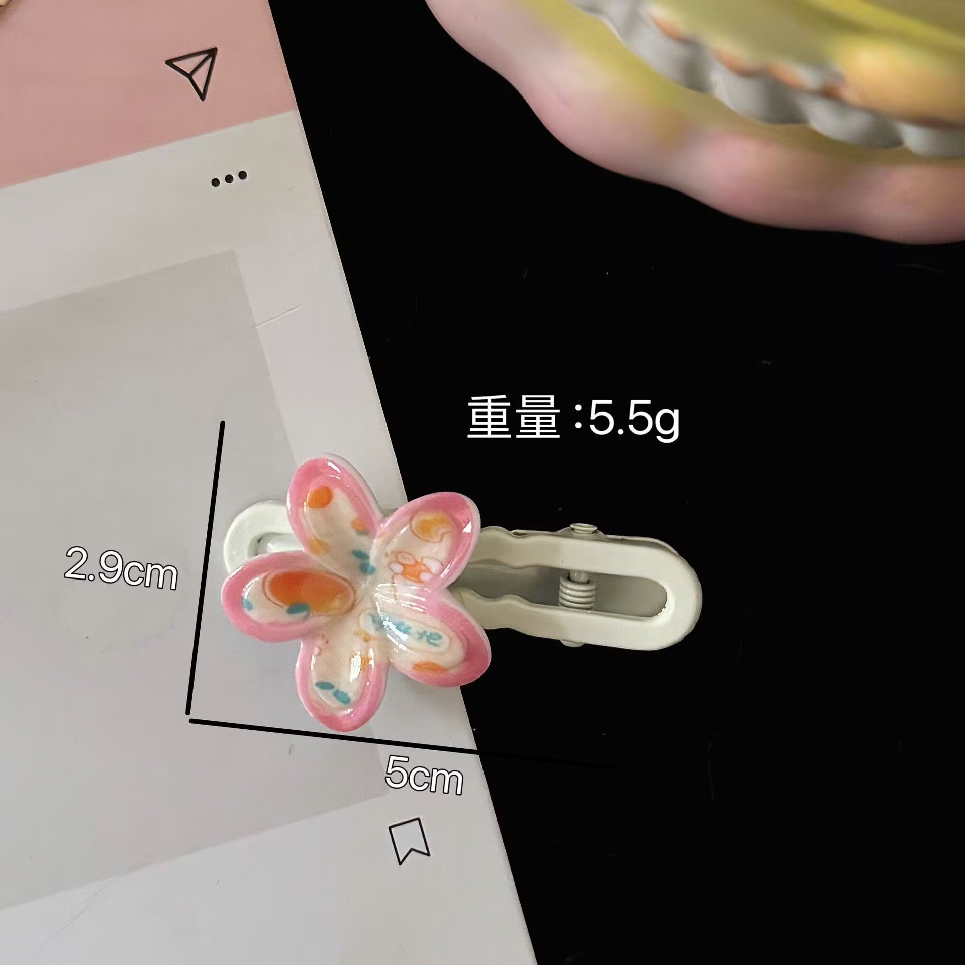 花朵波浪髮夾－綠色花朵髮夾款細節1｜https://igowo.tw/