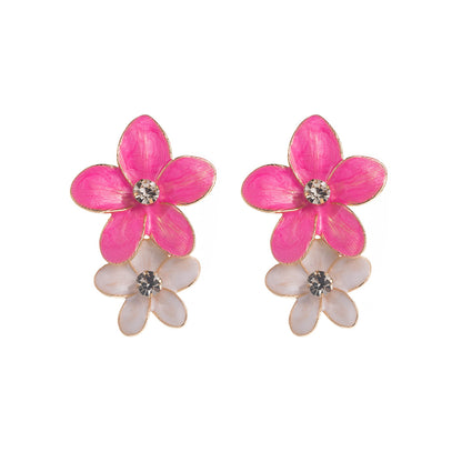 琺瑯花朵鑲鑽垂墜耳環－粉色款細節3｜https://igowo.tw/