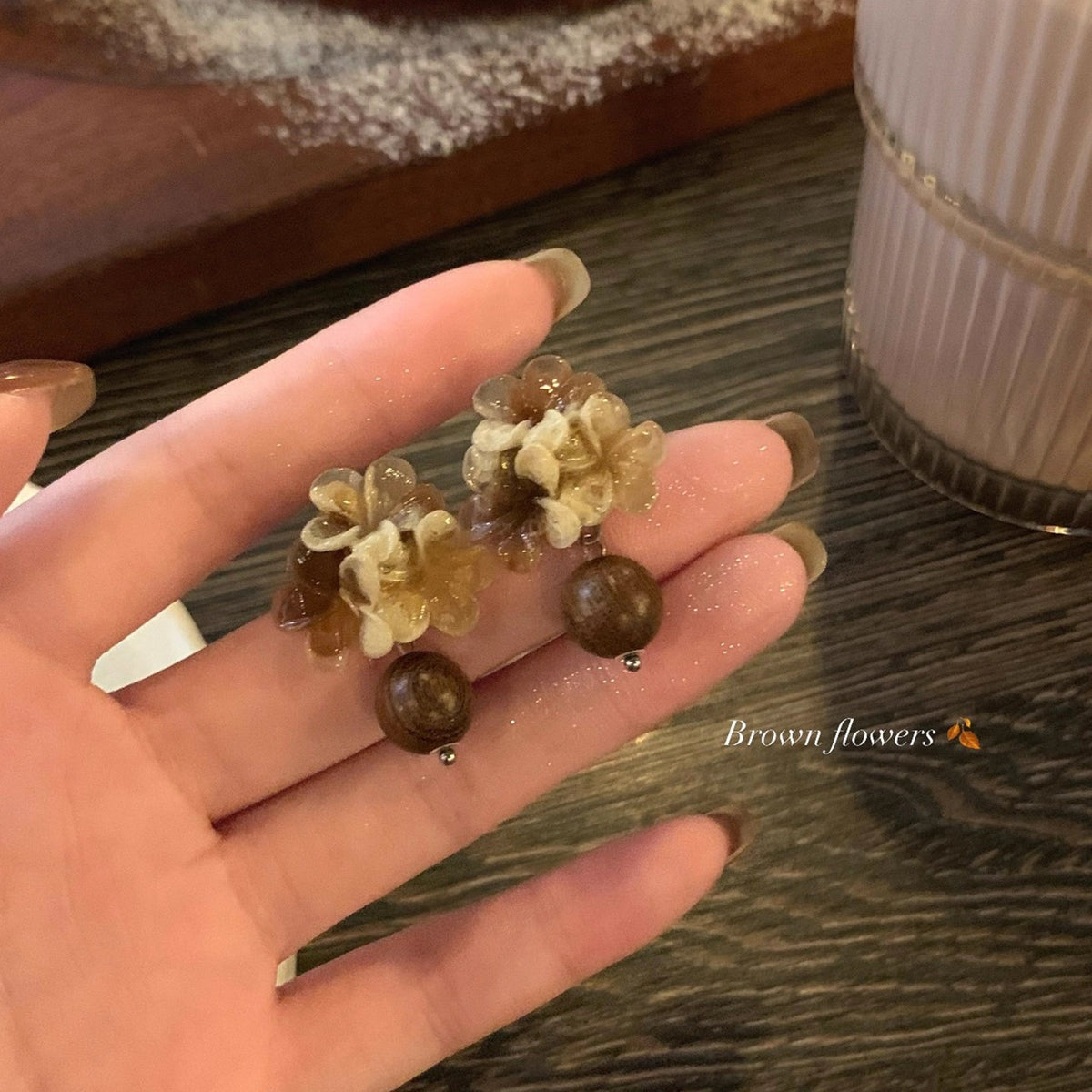 棕色虎眼石復古耳環－金款細節17｜https://igowo.tw/