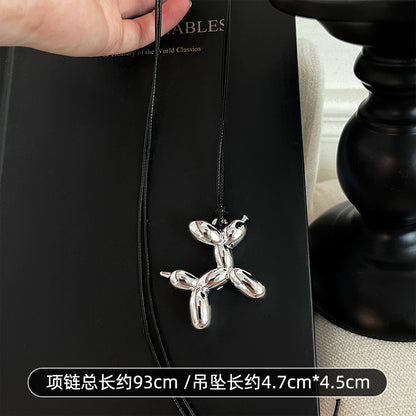 金屬墜飾項鍊