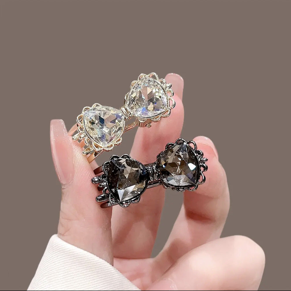鋯石蝴蝶結小巧髮夾－金色鴨嘴夾款實拍｜https://igowo.tw/