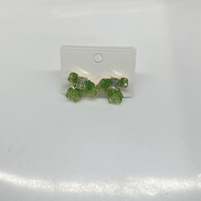 綠色珍珠蝴蝶復古耳環