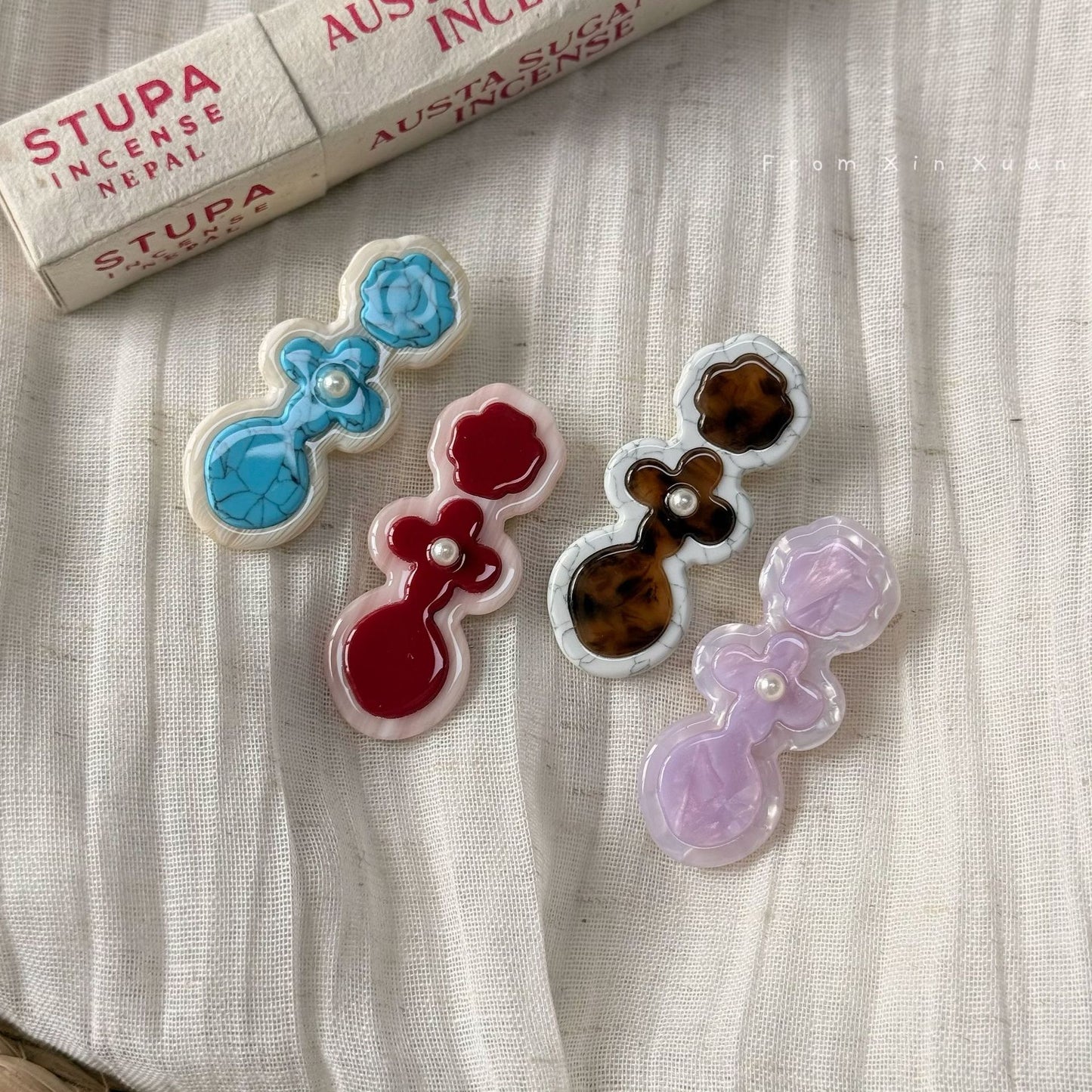 彩色醋酸板材花朵髮夾－藍色款實拍｜https://igowo.tw/