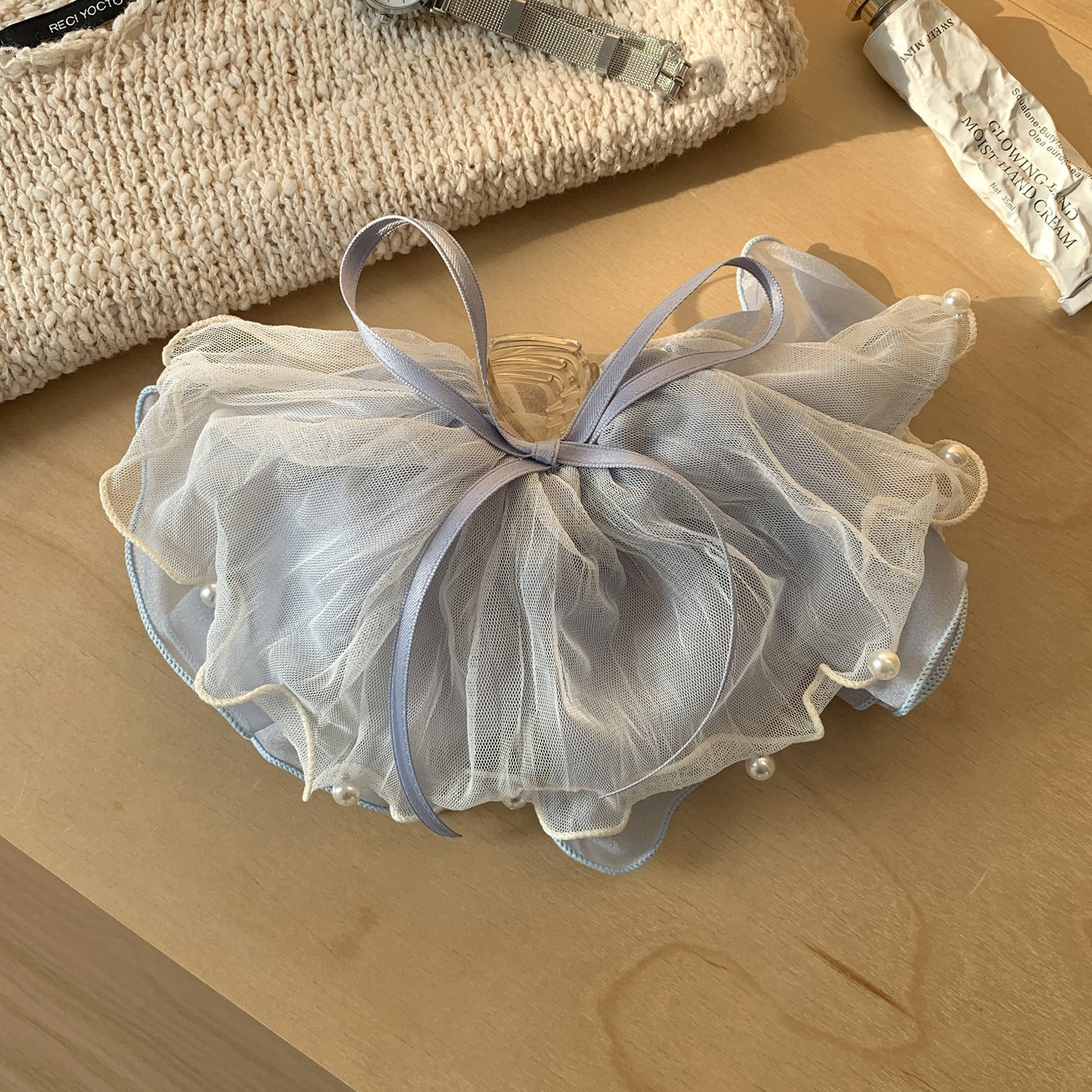 藍色珍珠蝴蝶結鯊魚夾