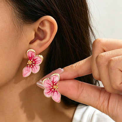 琺瑯金屬花朵耳環－商品主圖｜https://igowo.tw/