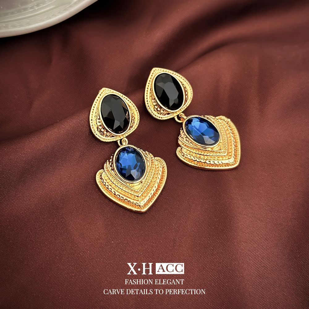 鑲鑽復古耳環－商品主圖｜https://igowo.tw/