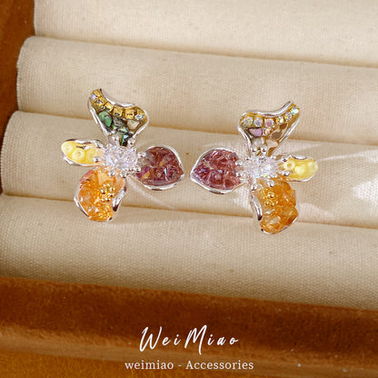 鋯石玻璃花朵耳釘－商品主圖｜https://igowo.tw/