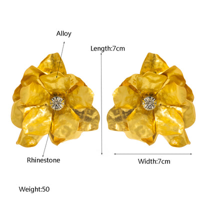 金屬花朵鑲鑽立體耳環－水鑽-銀款實拍｜https://igowo.tw/