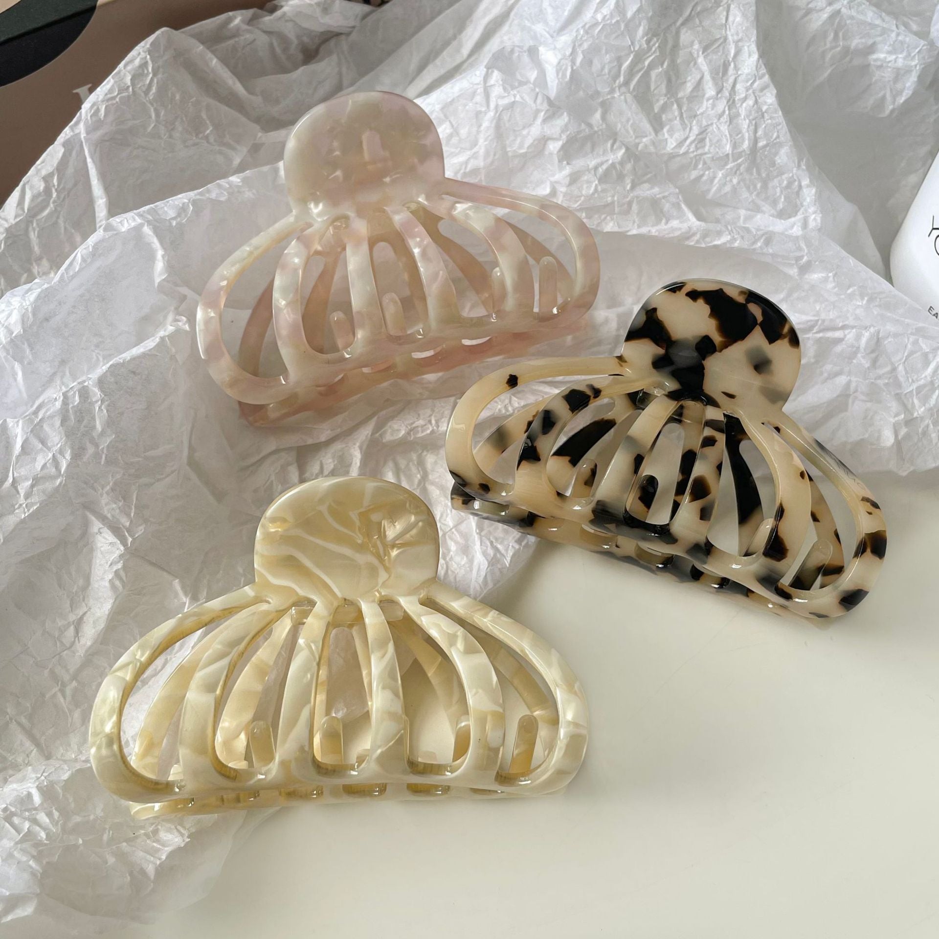 醋酸板材貝殼鯊魚夾－深豹紋款細節｜https://igowo.tw/