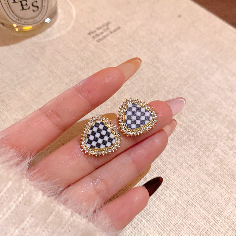 復古三角形港風棋盤格耳環