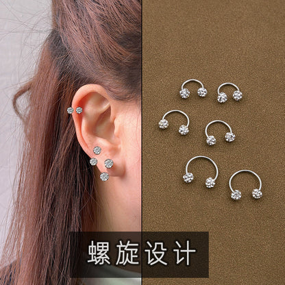 鋯石C形簡約耳骨釘－商品主圖｜https://igowo.tw/