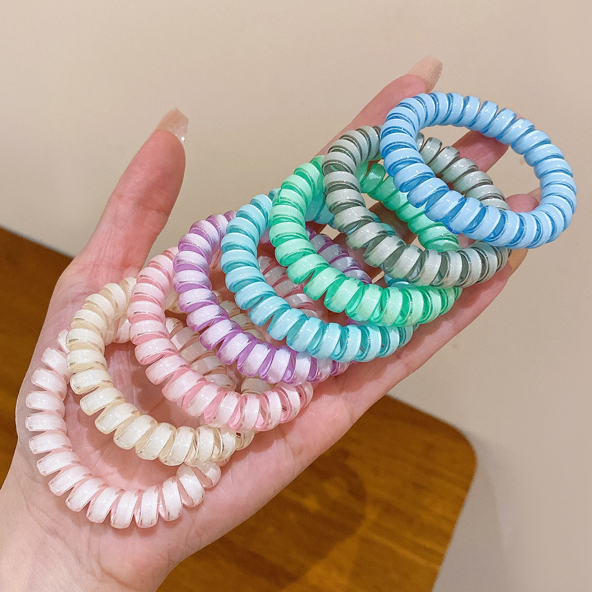 兩用簡約髮圈－淺粉款細節1｜https://igowo.tw/