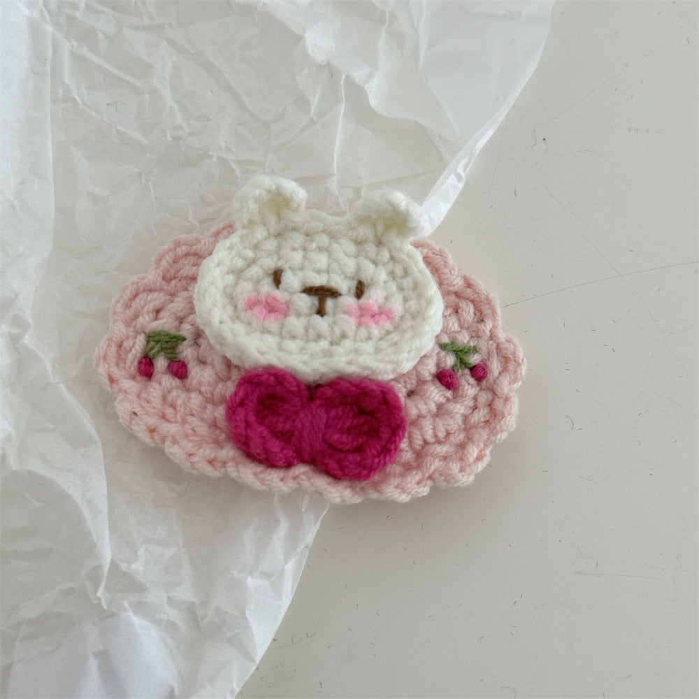 花朵刺繡編織髮夾－鉤針編織-橘兔子款細節｜https://igowo.tw/