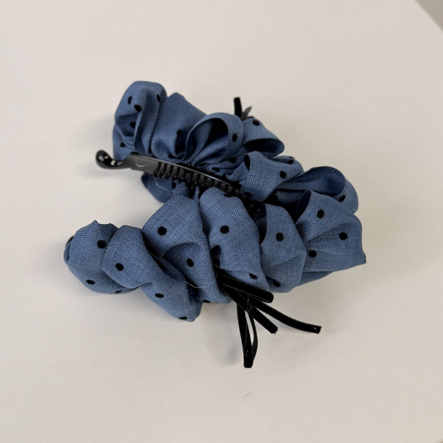 波點蝴蝶結復古髮箍－咖色抓夾款細節｜https://igowo.tw/