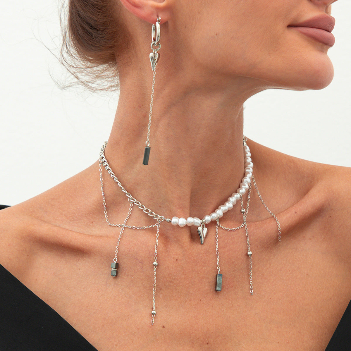 珍珠金屬愛心流蘇項鍊－商品主圖｜https://igowo.tw/