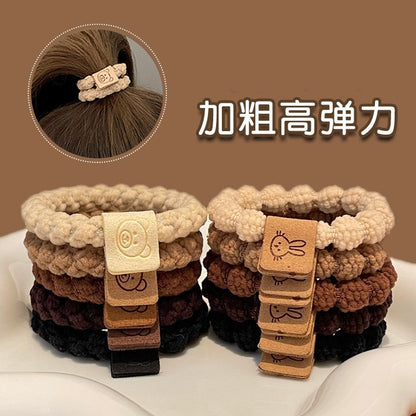 扭紋簡約髮圈－細節特寫1｜https://igowo.tw/