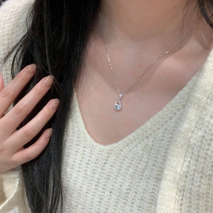 鋯石鈦鋼水滴墜飾項鍊－商品主圖｜https://igowo.tw/
