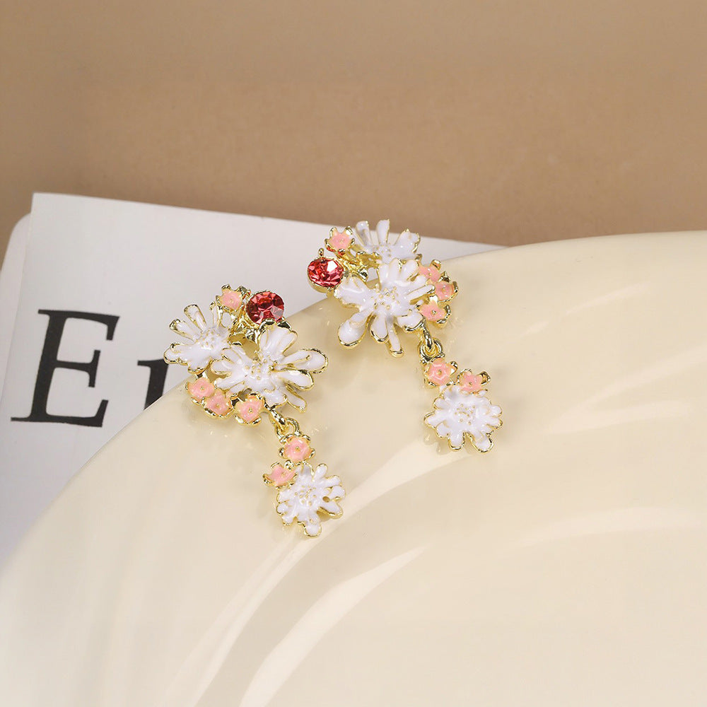 貓眼石花朵鑲鑽耳環－15/粉色愛心款細節｜https://igowo.tw/